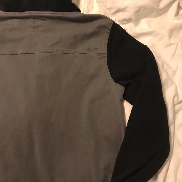 Gray & Black Volcom jacket 🤙 - Picture 4 of 6